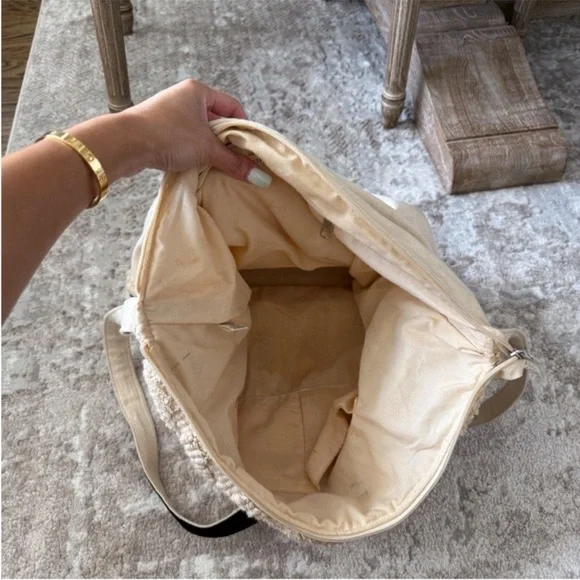 Boho Cream Sherpa bag with beading - Picture 5 of 7